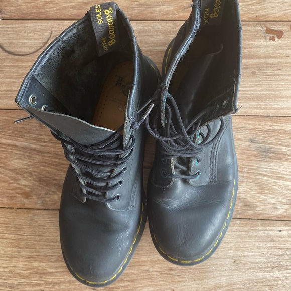 Dr. Martens Boots - Picture 4 of 6